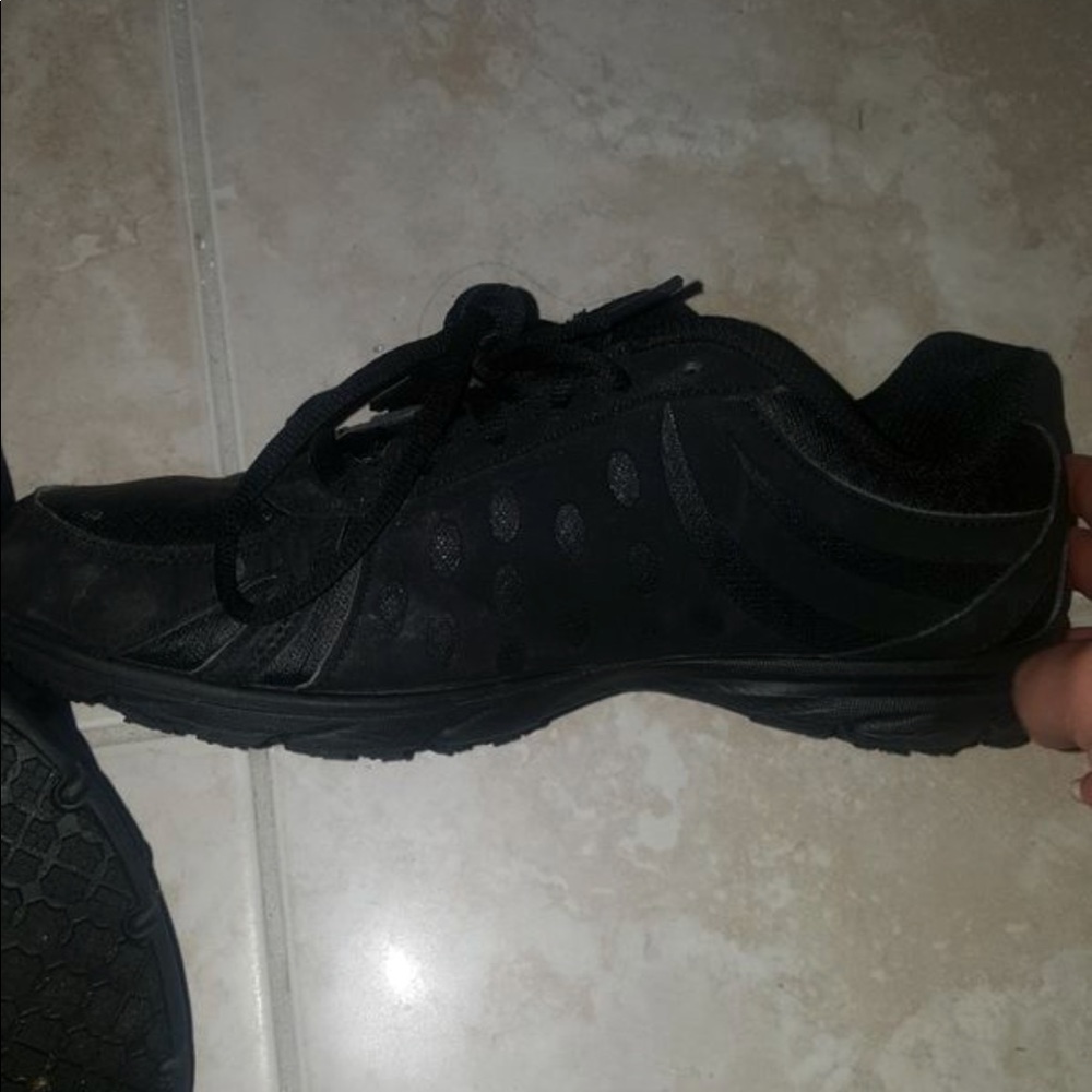 Black size 9 non slippery safe certified